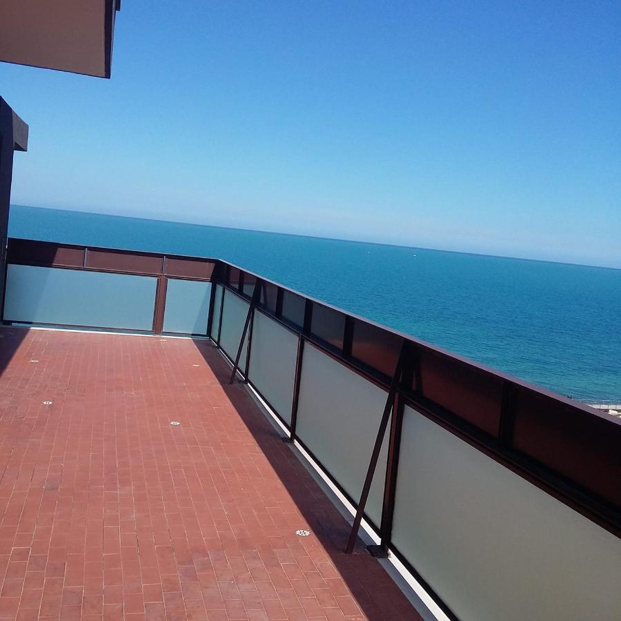 Attico Suite spiaggia Bari Esterno foto